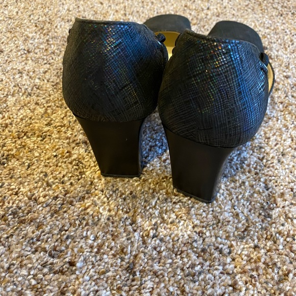 Authentic Givenchy Heels!!!!🔥🔥 - Picture 5 of 9